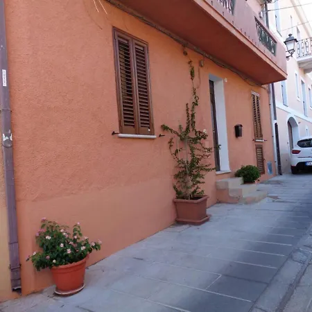 Sardinia-holiday Spargi & Guest house La Maddalena (Sassari)